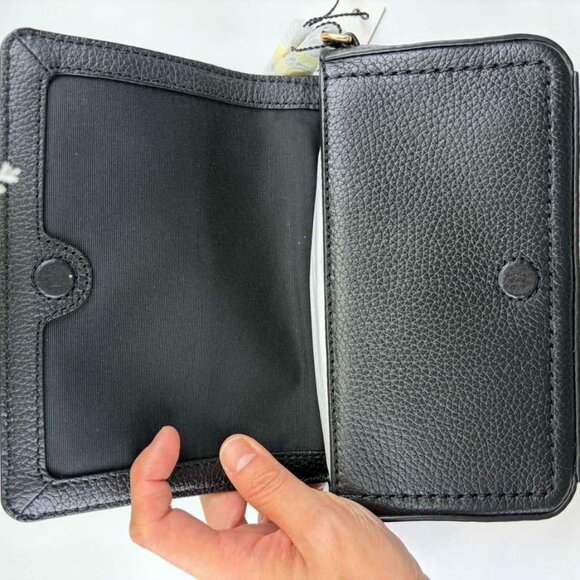 Marc Jacobs H107L01FA21 Mini Leather Crossbody Bag in Black - Picture 3 of 7